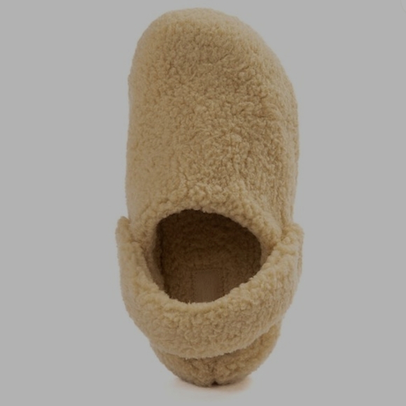 CROCS Tan Fuzzy Slippers - Picture 4 of 6